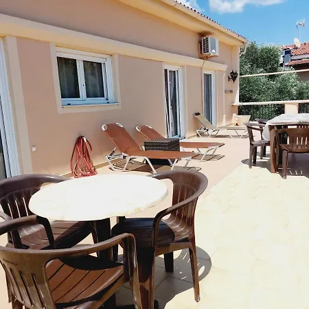Zoi & Alexia Apart-hotel Ýpsos